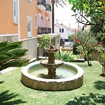 Boutique 2*